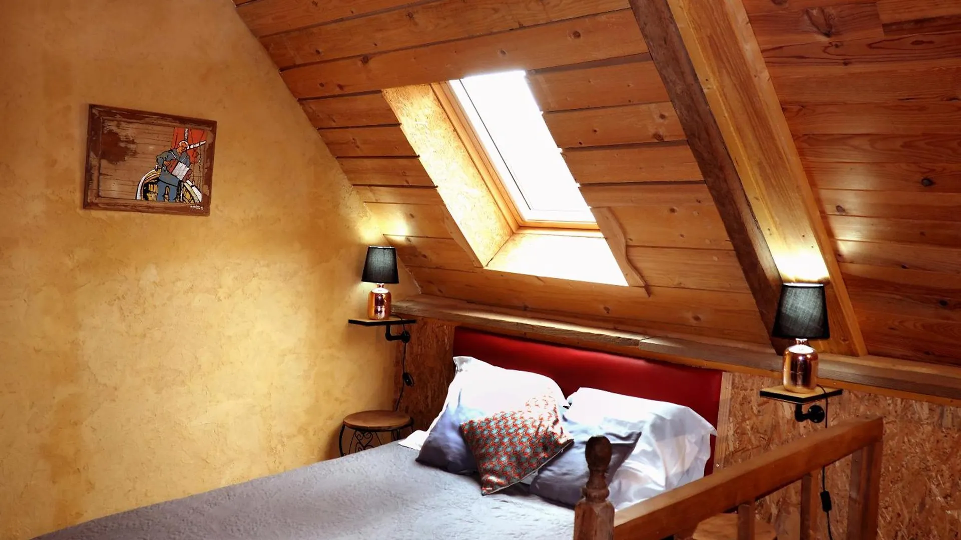 Bretagne Atypique, Dormir Dans Un Ancien Couvent Camlez 0*,  Frankrike