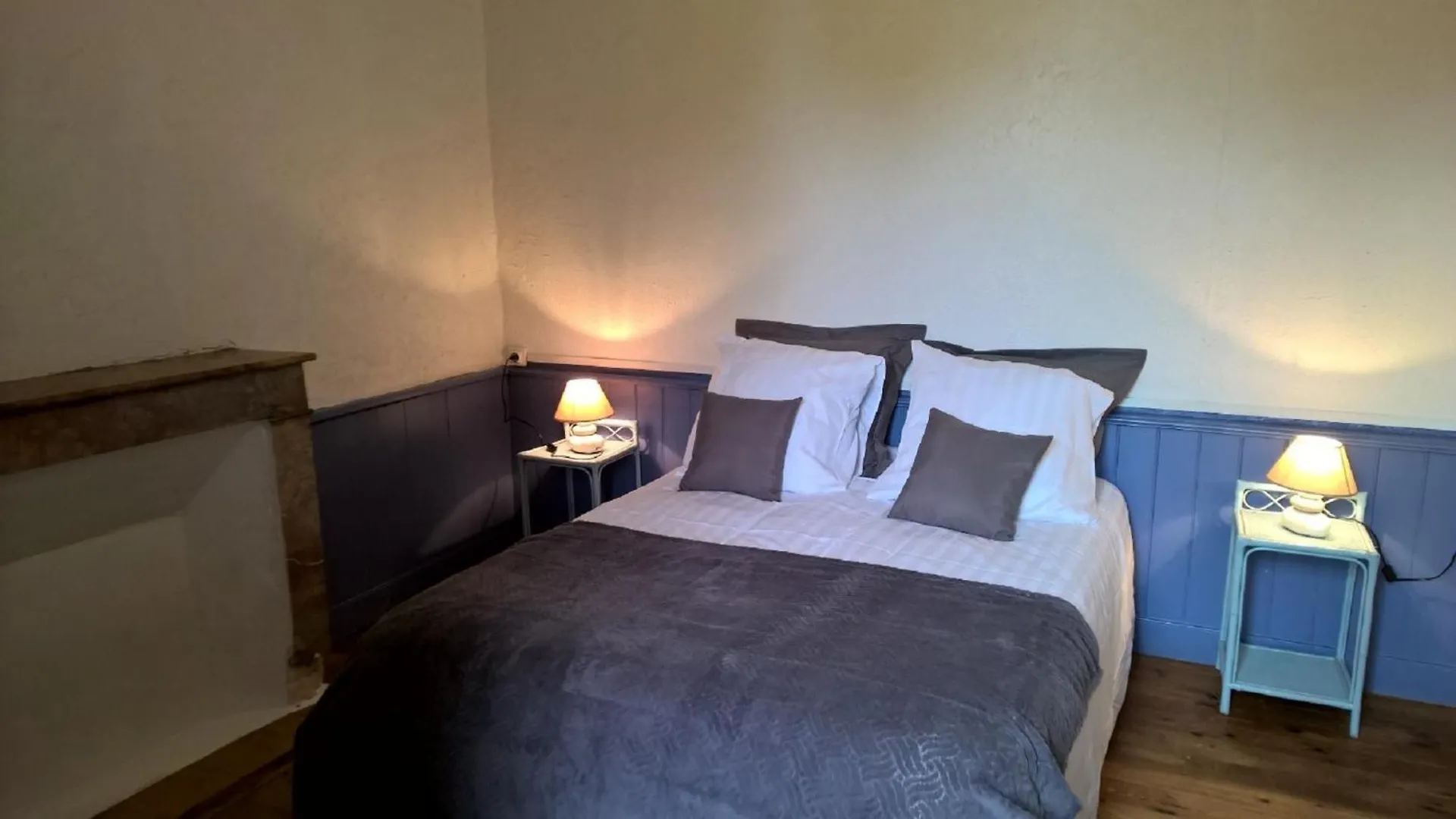 Guest house Bretagne Atypique, Dormir Dans Un Ancien Couvent Camlez France