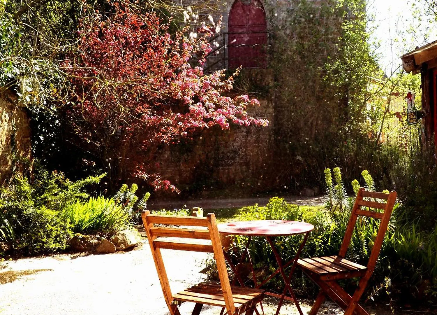 Bretagne Atypique, Dormir Dans Un Ancien Couvent Camlez Guest house