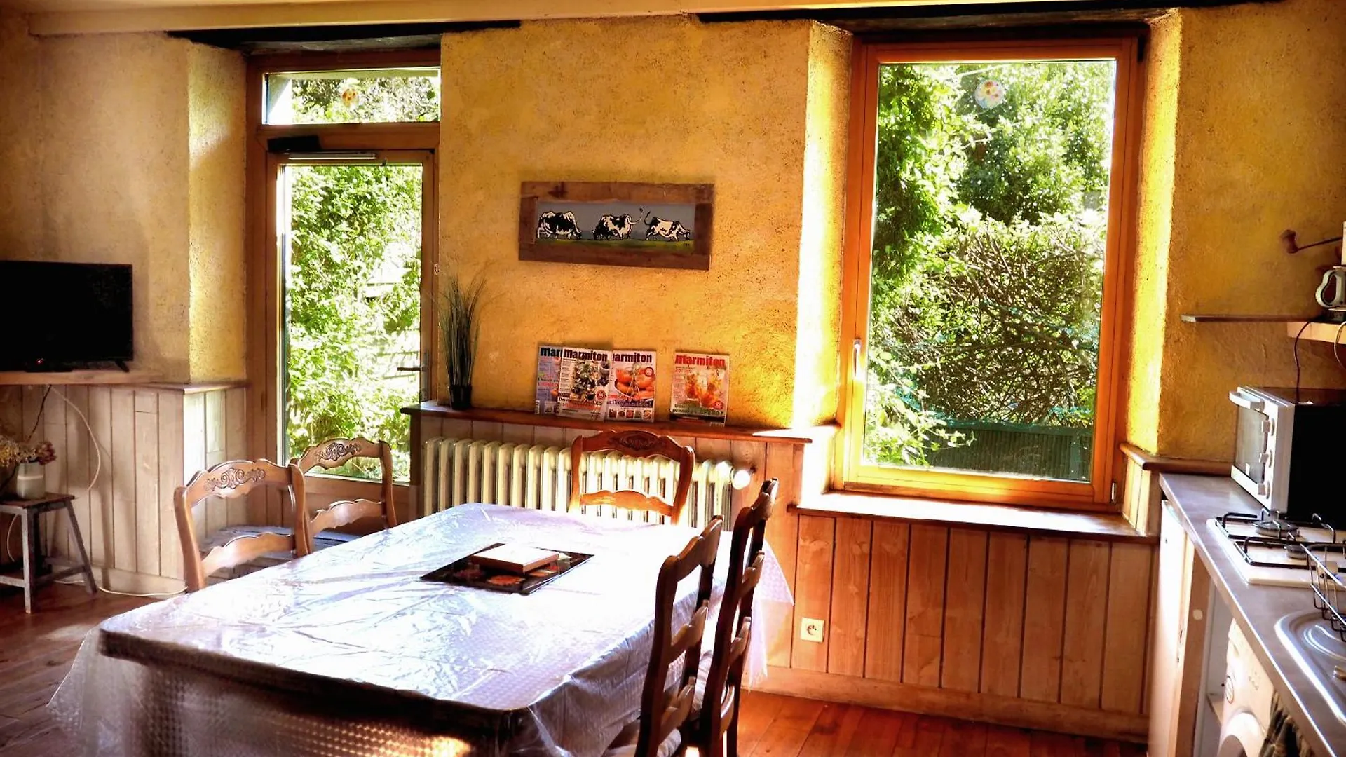 Bretagne Atypique, Dormir Dans Un Ancien Couvent Camlez 0*,  France