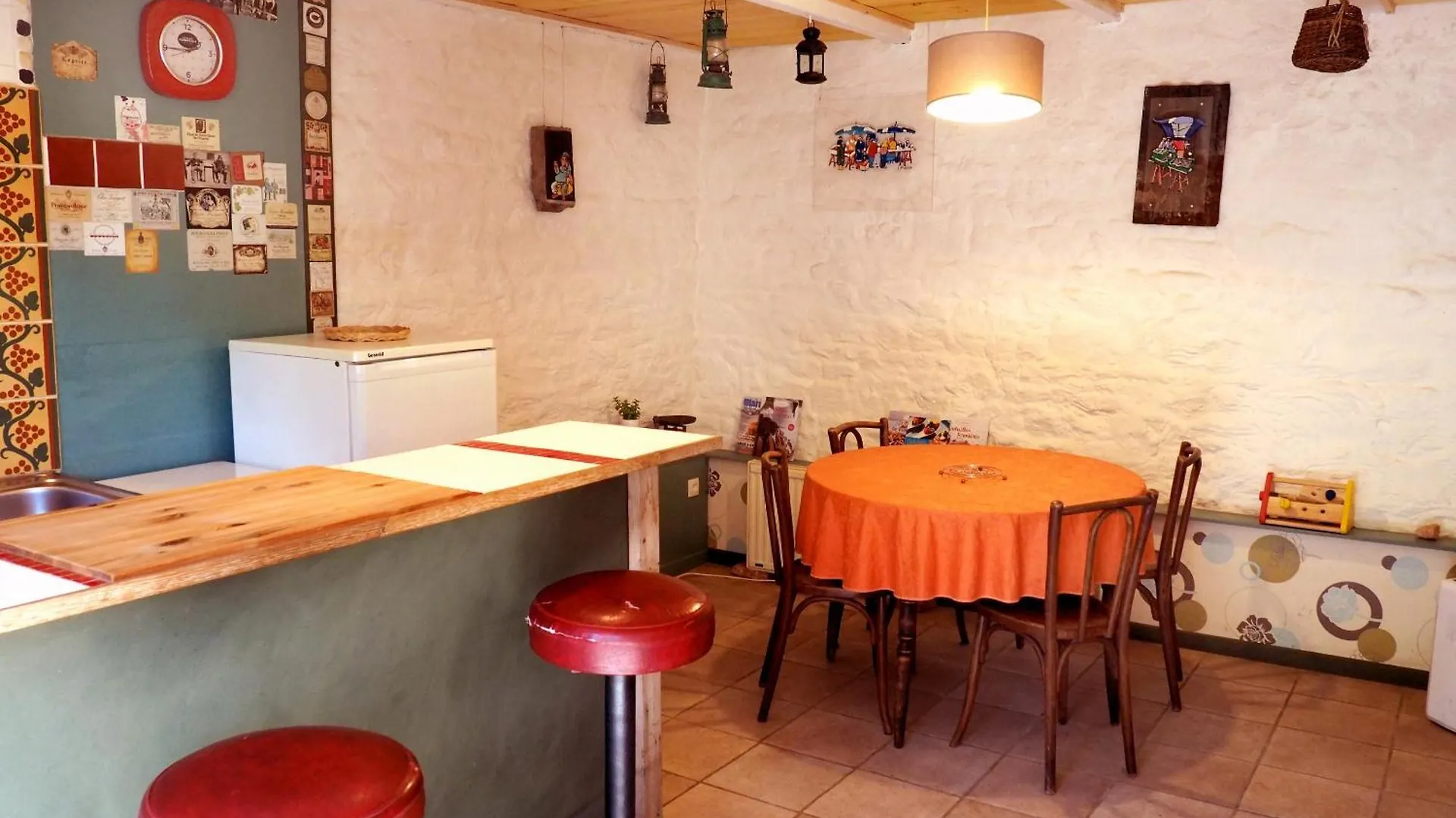 Bretagne Atypique, Dormir Dans Un Ancien Couvent Camlez Guest house